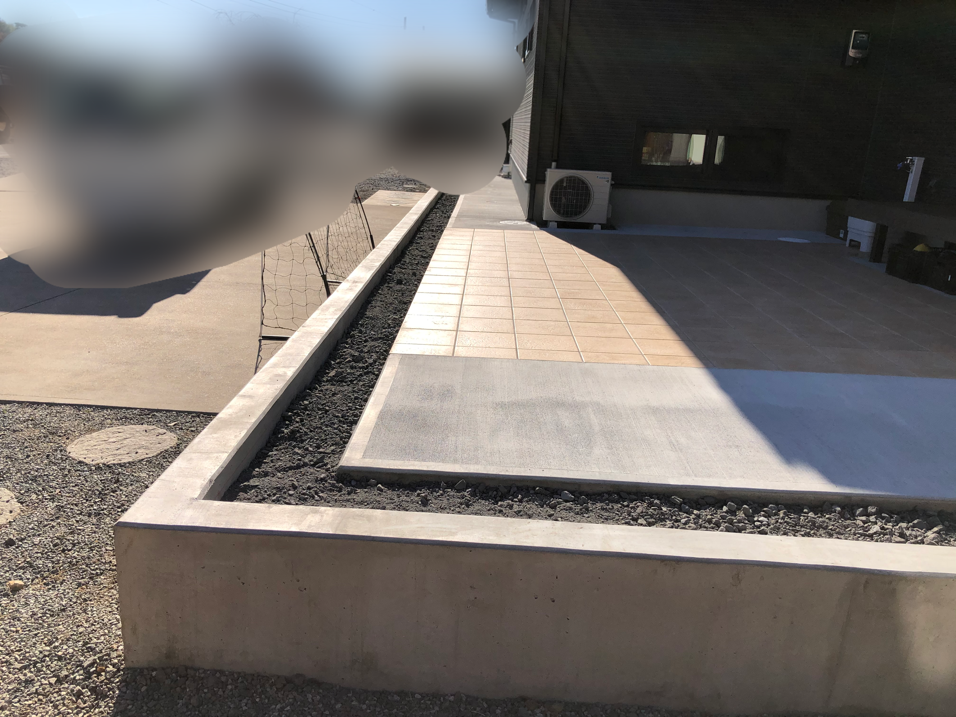 太田市　A様邸　土留擁壁　犬走り工事