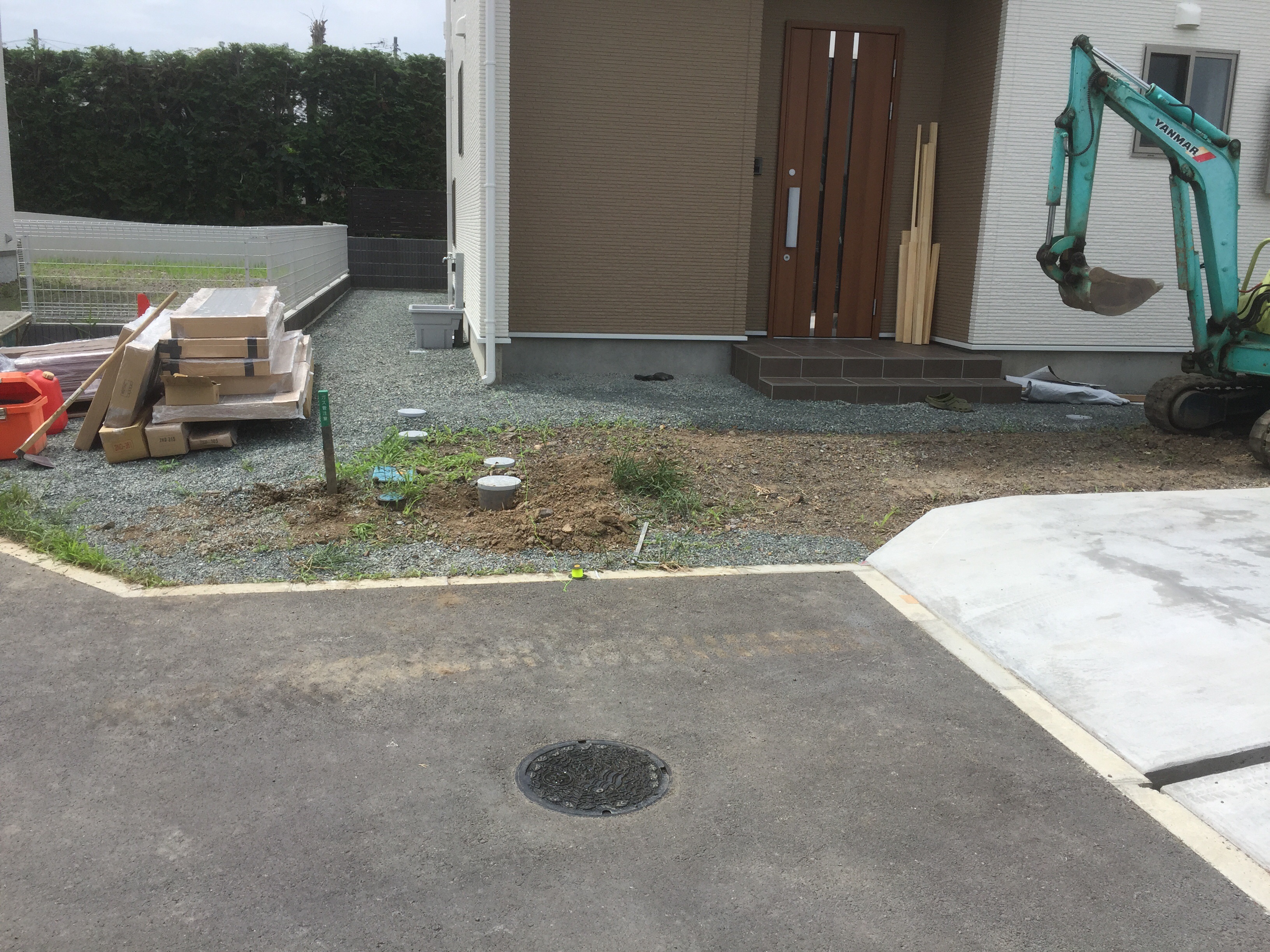 桐生市広沢町
境界ブロック フェンス 駐車場工事