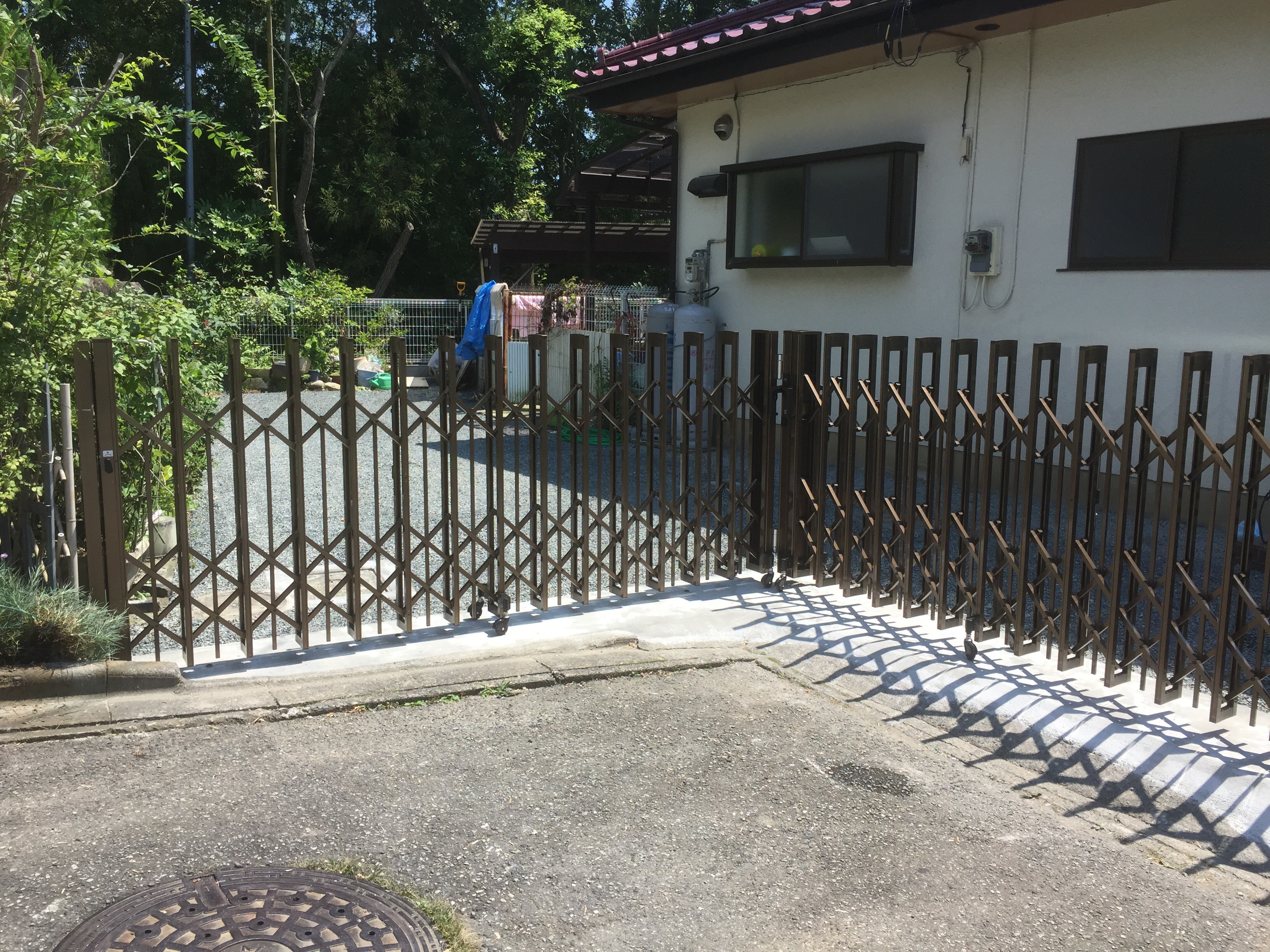 桐生市菱町K様邸　駐車場及びフェンス
