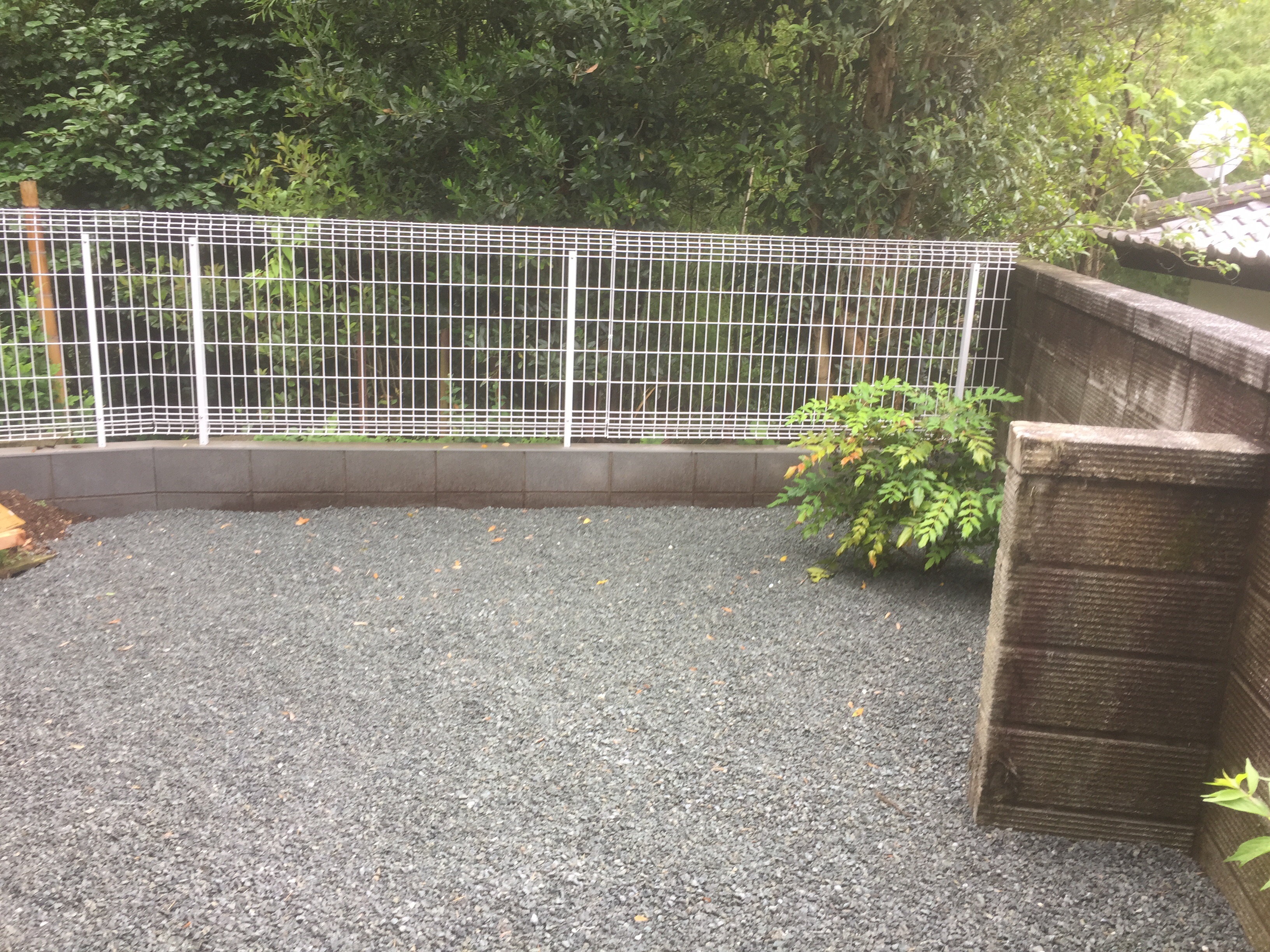 桐生市菱町K様邸　駐車場及びフェンス
