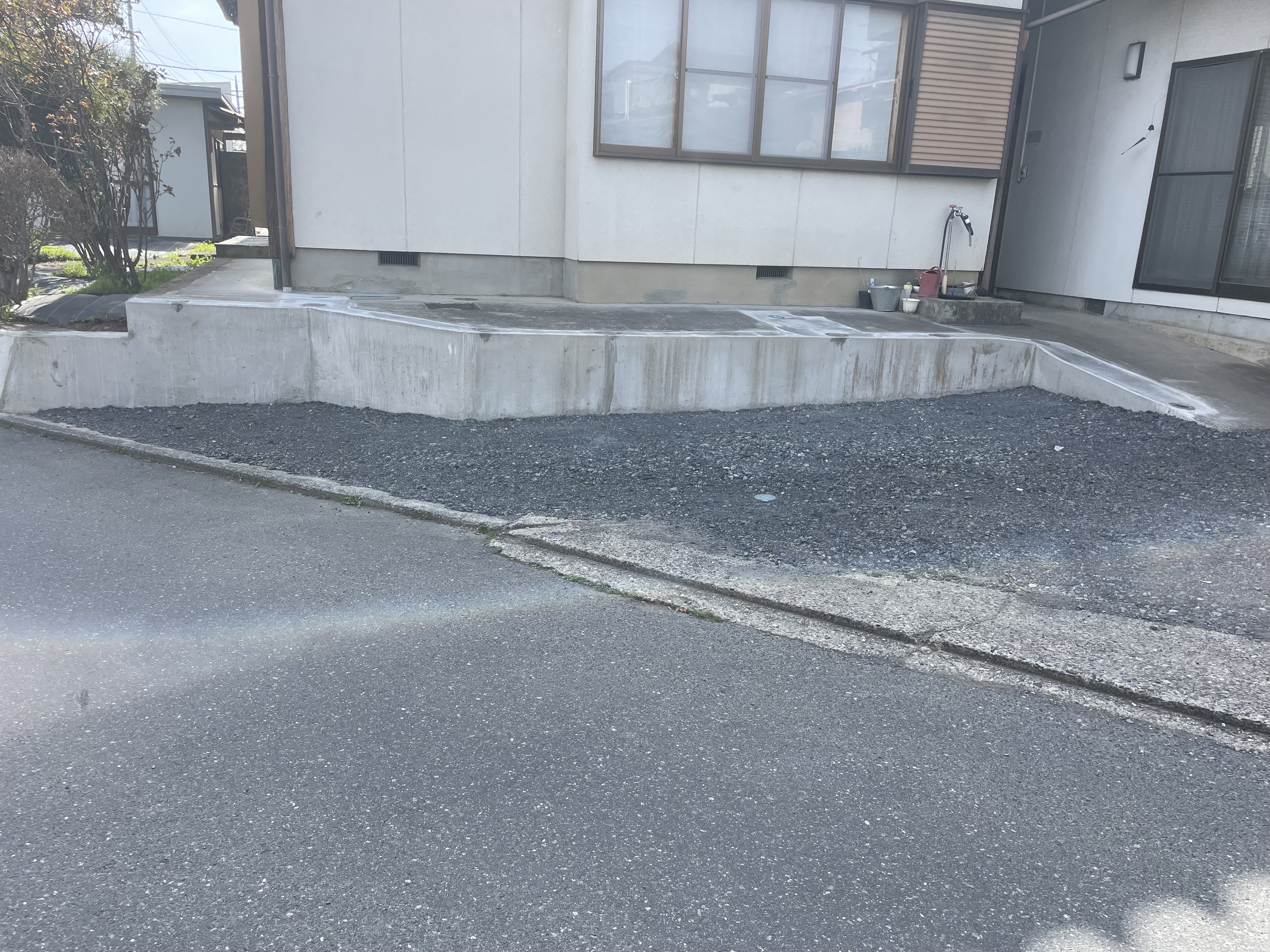 沼田市　Ｈ様邸　駐車場改修工事