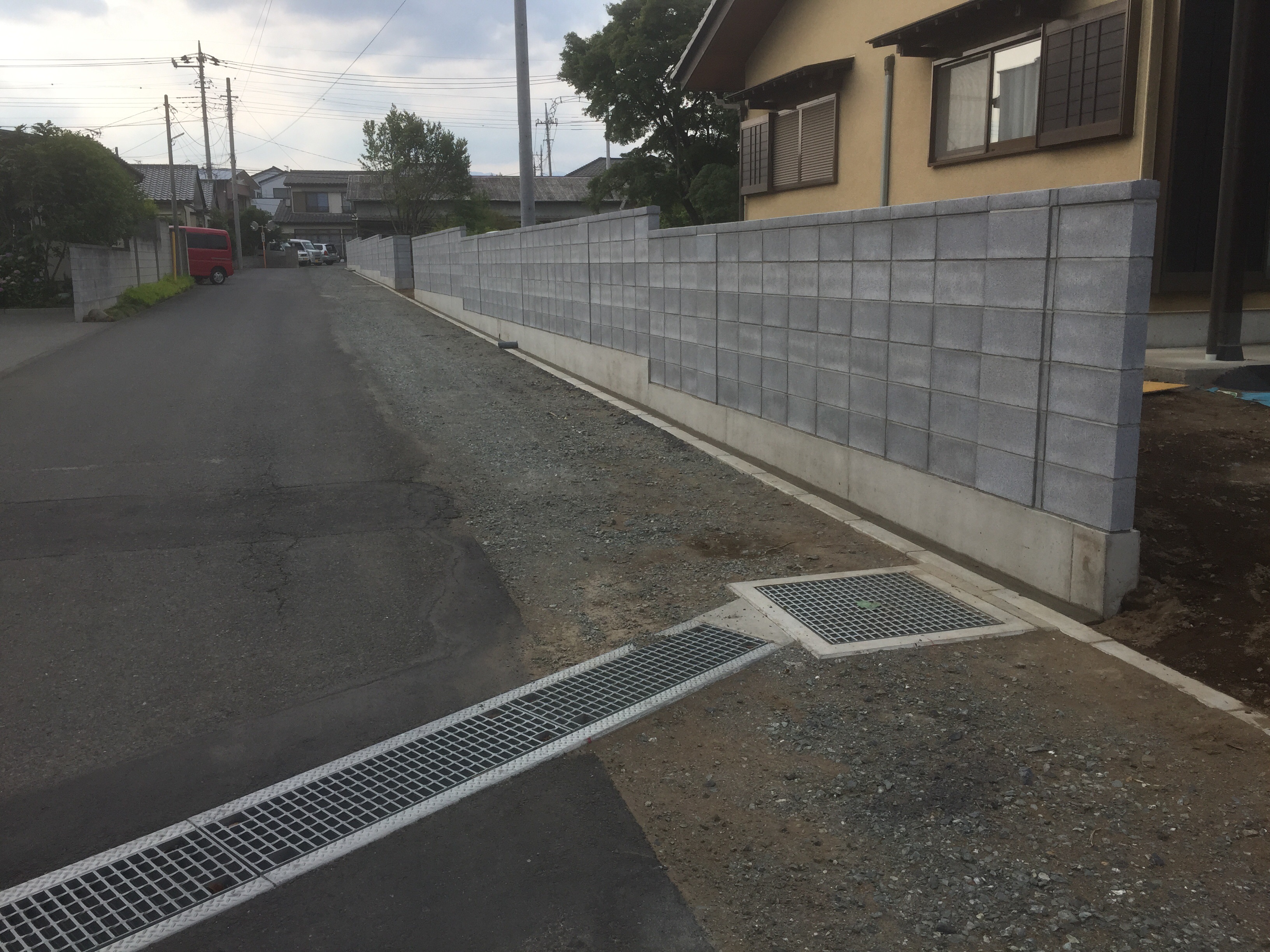 桐生市相生町T様邸
境界ブロック工事